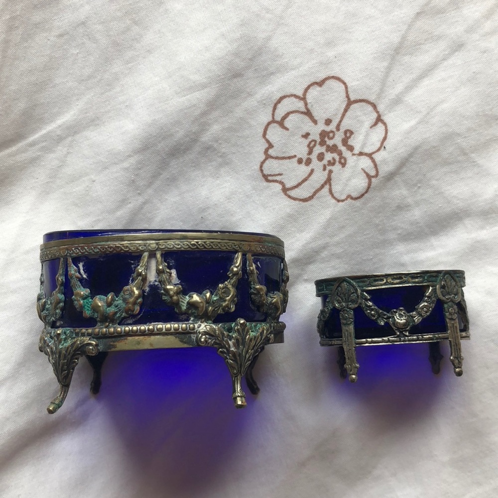Bright Blue Trivets/Ring Holders Vintage